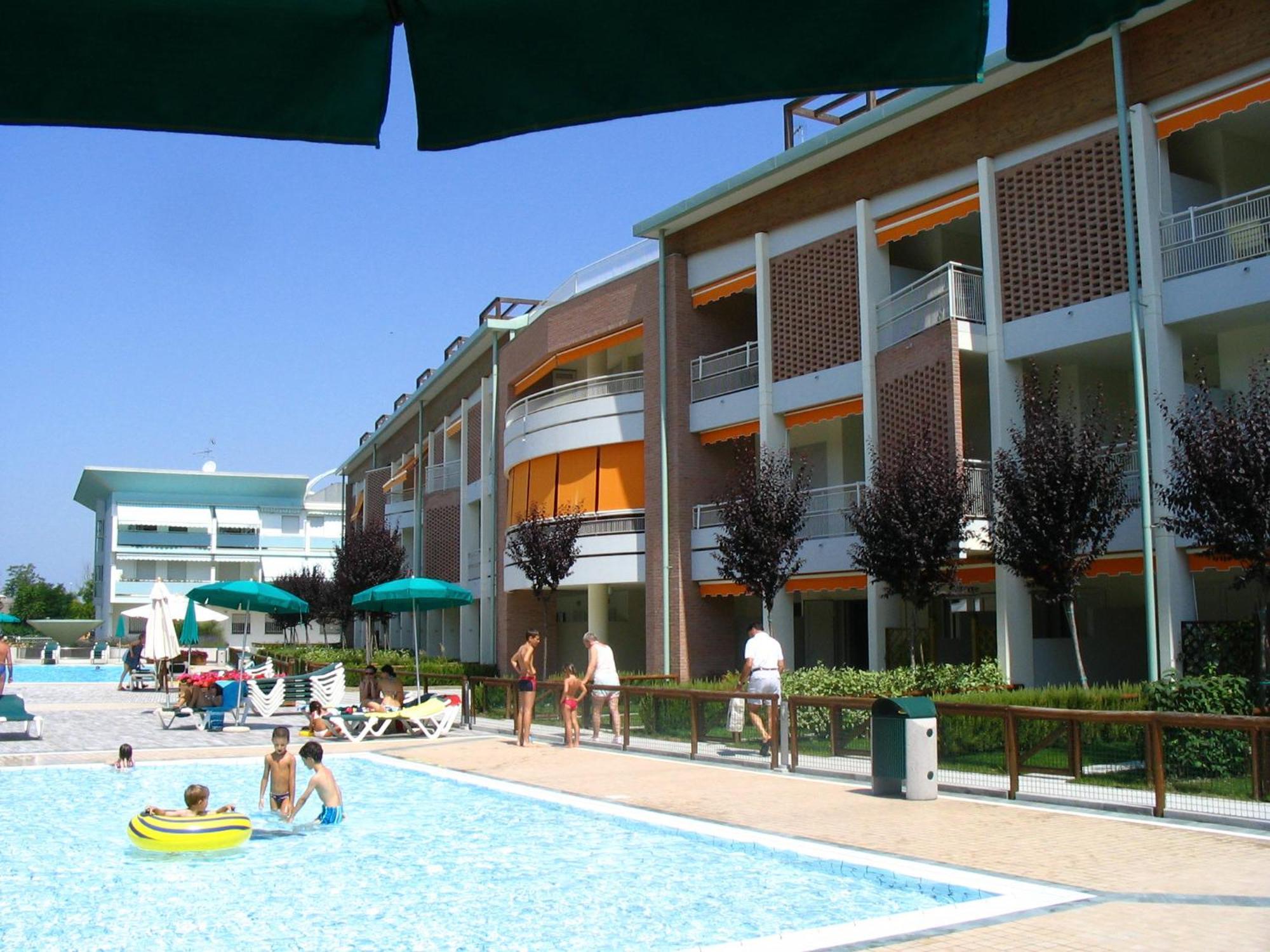 Residenza Le Acacie Apartment Bibione Exterior photo